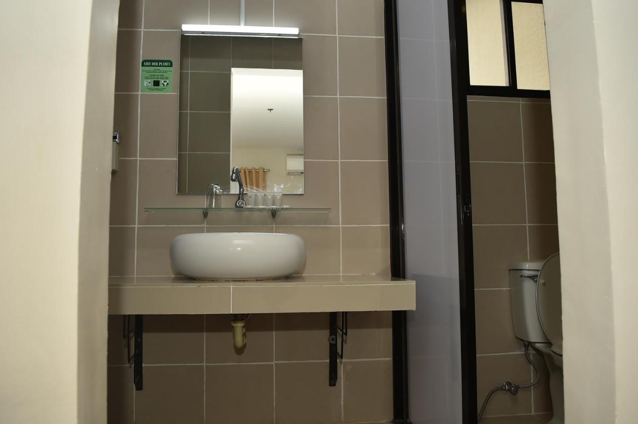 Columbus Plaza Hotel General Santos City Εξωτερικό φωτογραφία