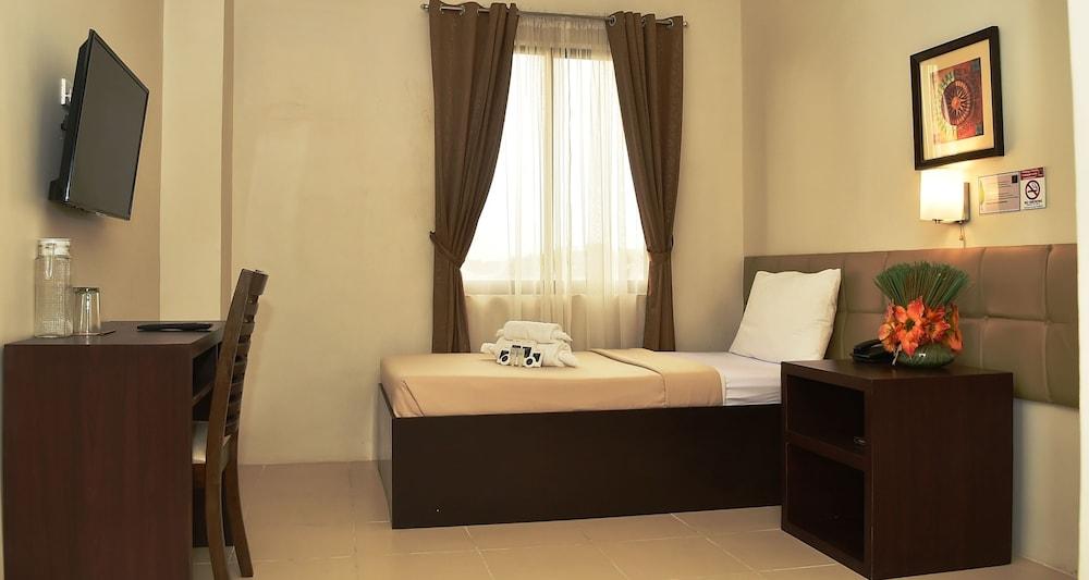 Columbus Plaza Hotel General Santos City Εξωτερικό φωτογραφία