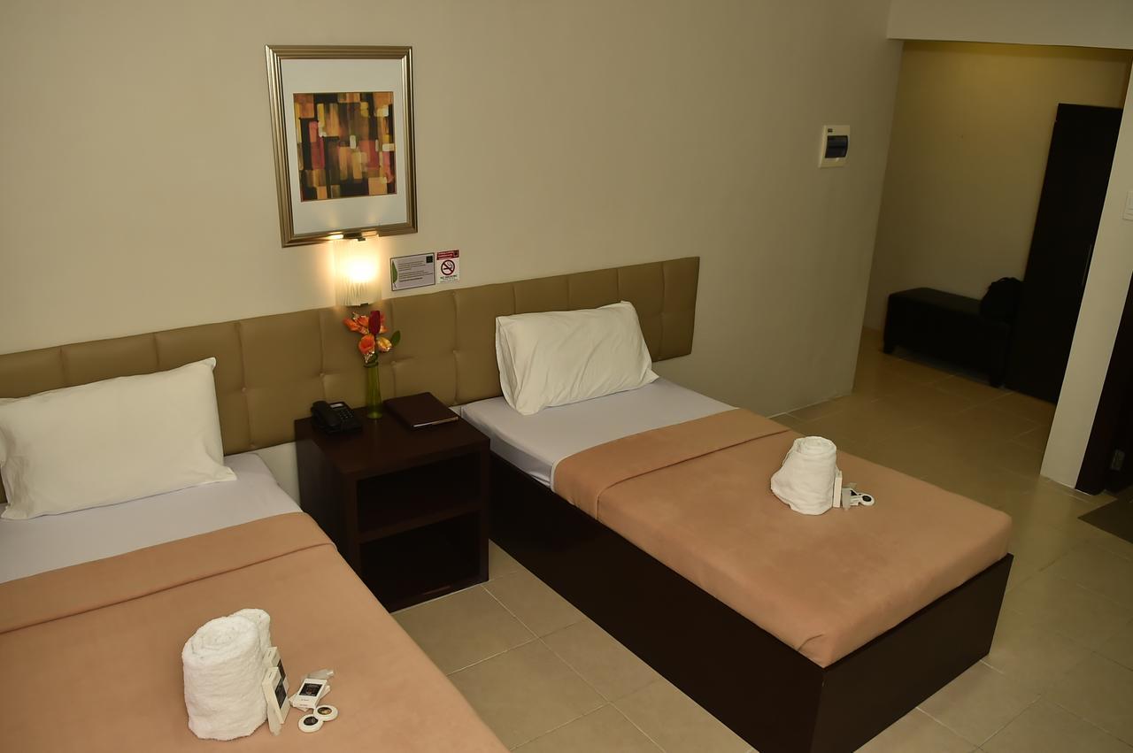 Columbus Plaza Hotel General Santos City Εξωτερικό φωτογραφία