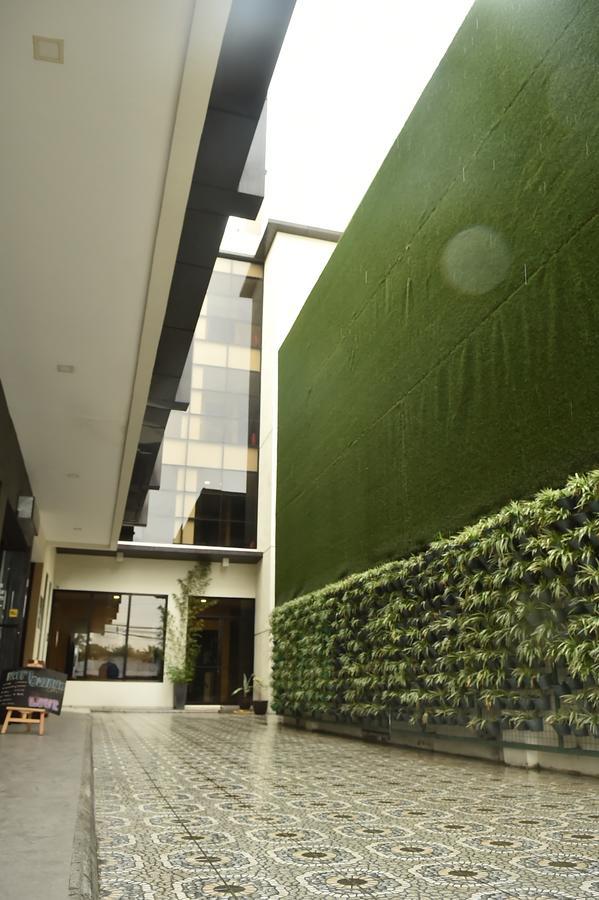 Columbus Plaza Hotel General Santos City Εξωτερικό φωτογραφία