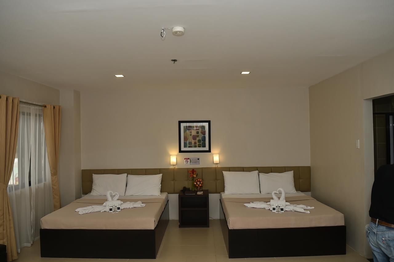 Columbus Plaza Hotel General Santos City Εξωτερικό φωτογραφία