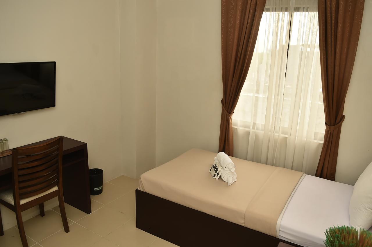 Columbus Plaza Hotel General Santos City Εξωτερικό φωτογραφία