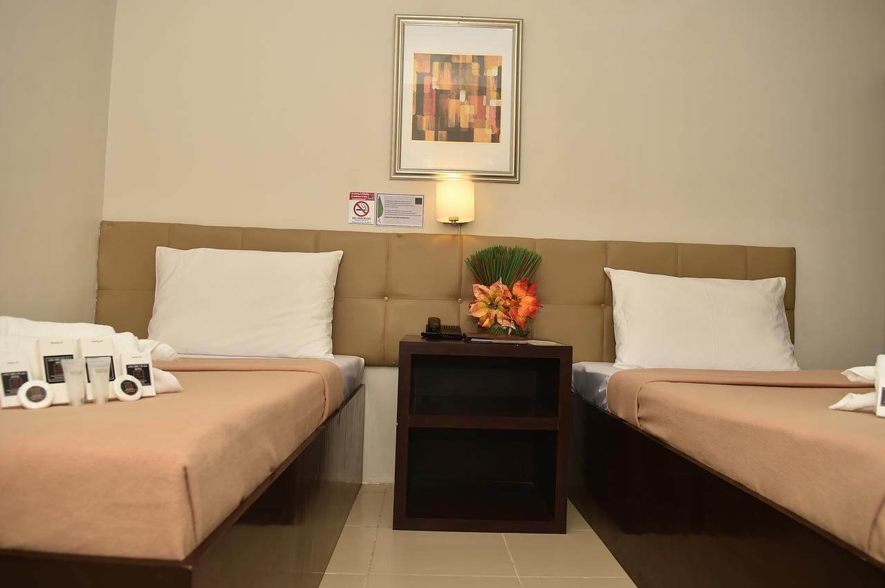 Columbus Plaza Hotel General Santos City Εξωτερικό φωτογραφία