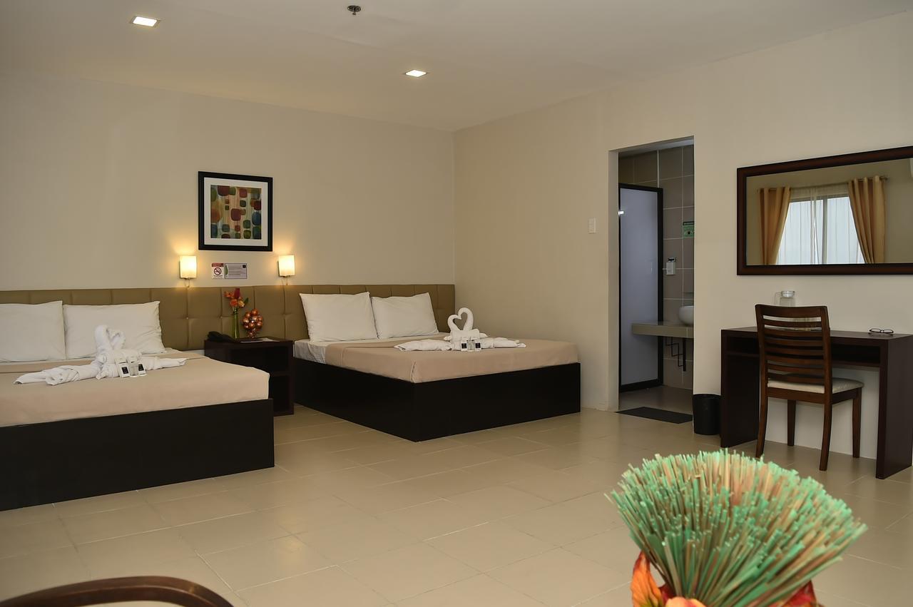 Columbus Plaza Hotel General Santos City Εξωτερικό φωτογραφία