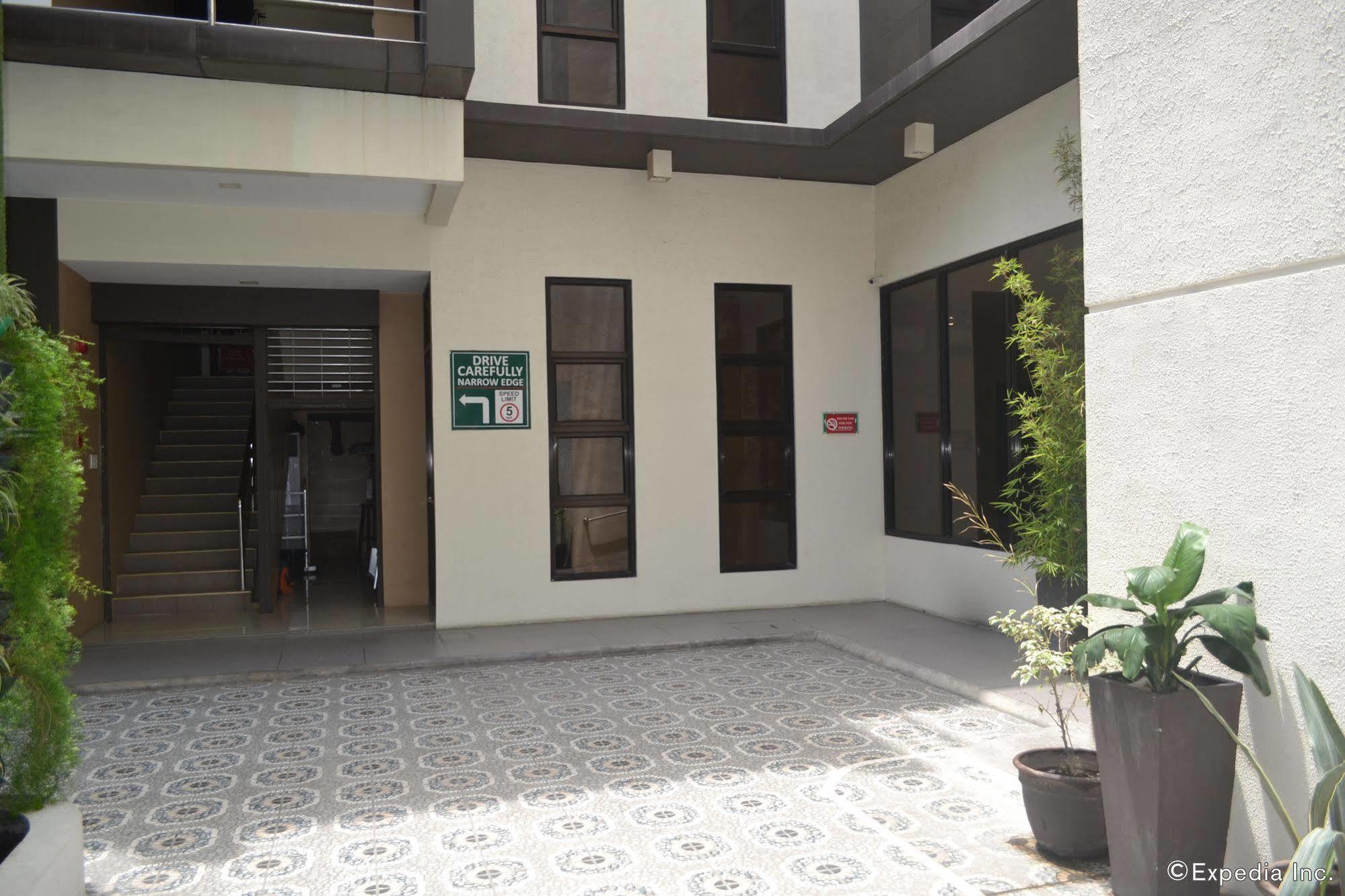 Columbus Plaza Hotel General Santos City Εξωτερικό φωτογραφία